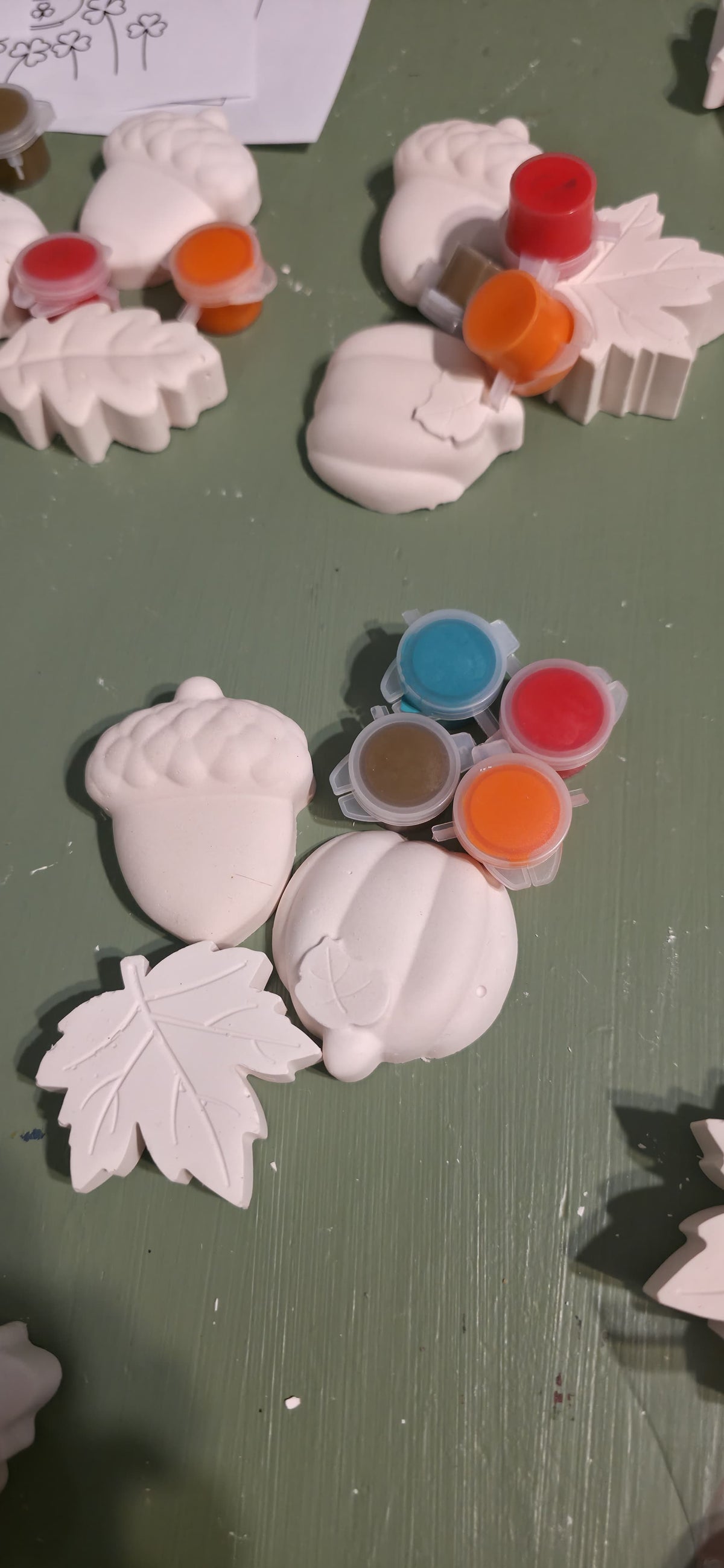 Fall Harvest plaster paint kit with acorn, pumpkin, leaf, and paints